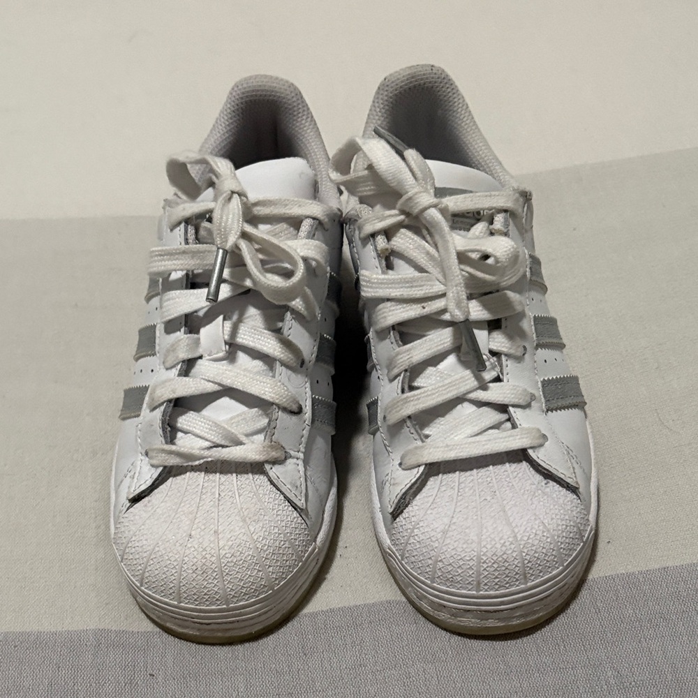 Adidas Superstar Sneakers - white/silver SZ 4
